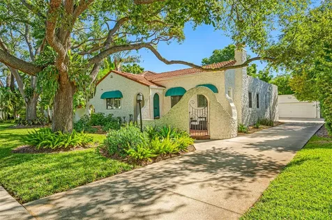 804 S Lakeview Road Tampa FL 33609