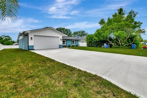 1845 2nd Avenue Deland FL 32724