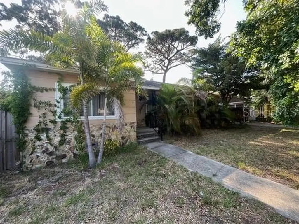 5200 75th Street N St Petersburg FL 33709