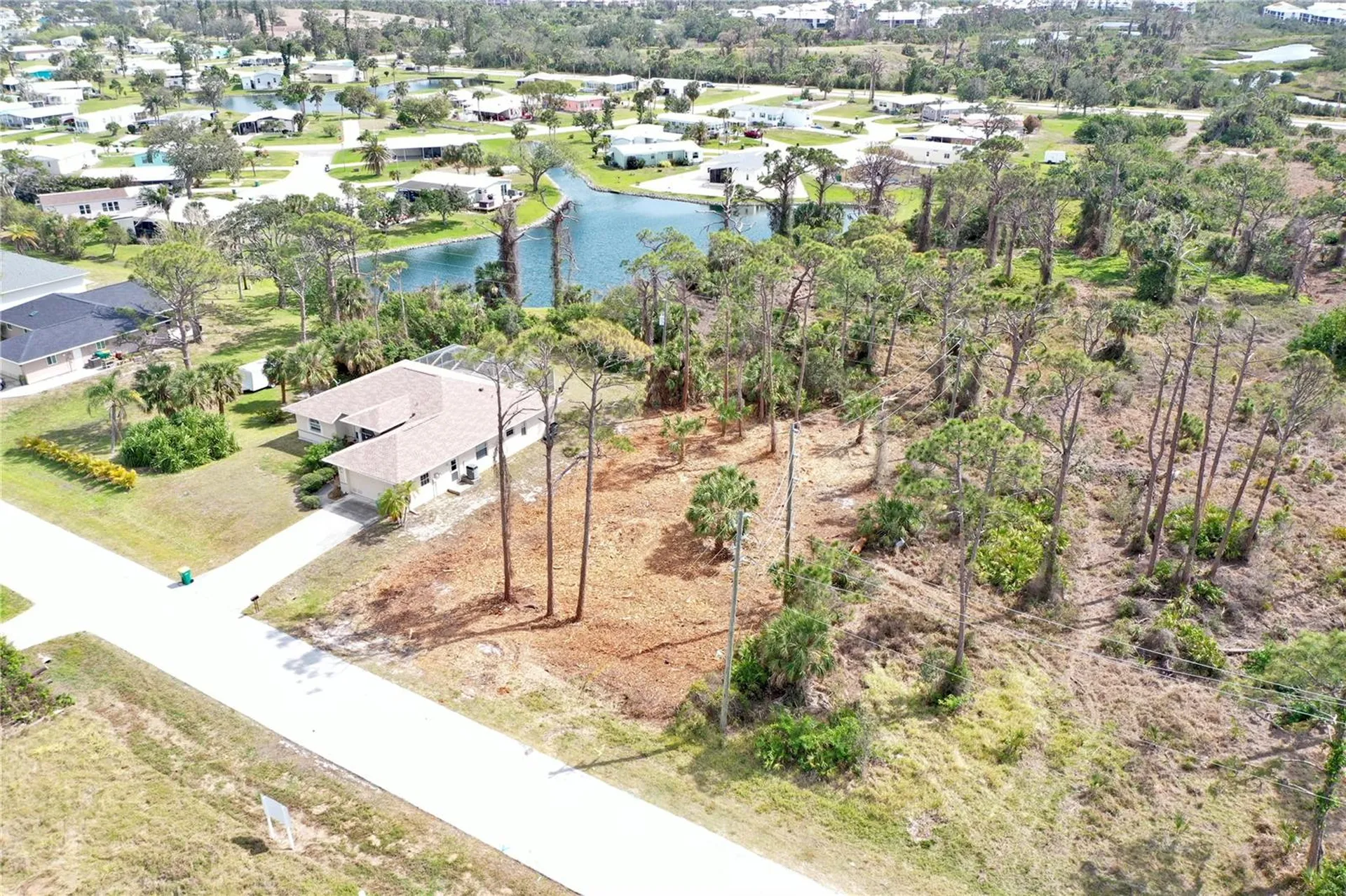 8905 Bantry Bay Englewood FL 34224