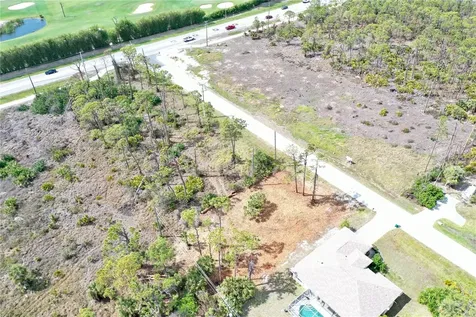 8905 Bantry Bay Englewood FL 34224