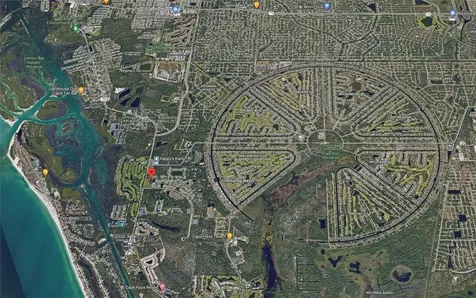 8905 Bantry Bay Englewood FL 34224