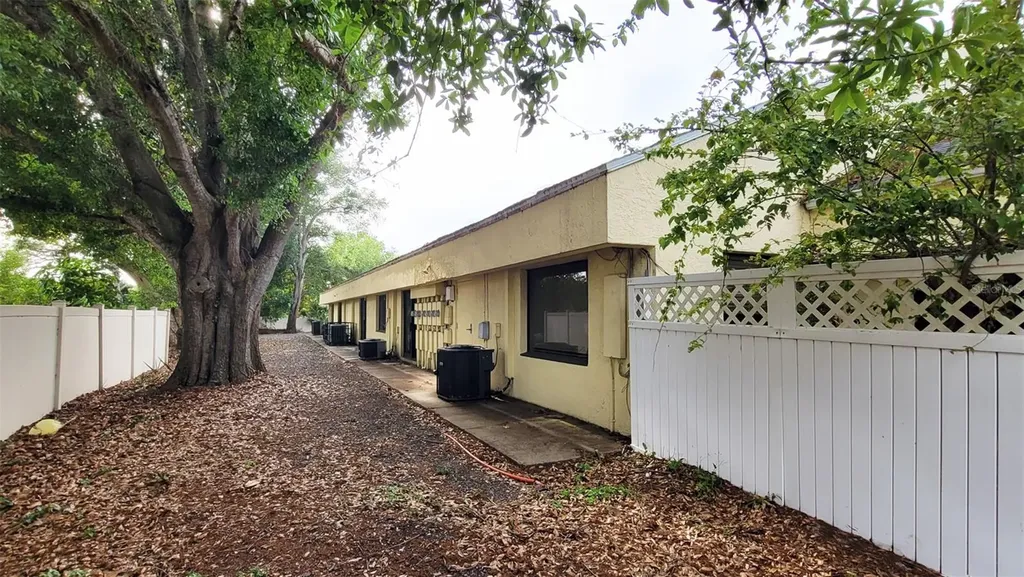 8588 Starkey Road Seminole FL 33777