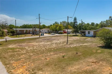 40 Blackjack Avenue Frostproof FL 33843