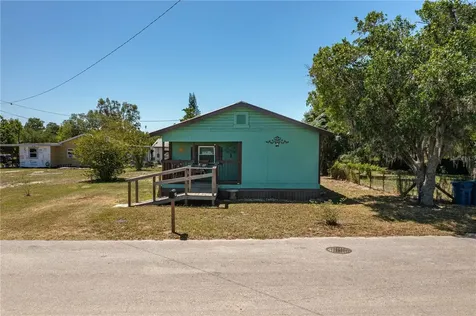 40 Blackjack Avenue Frostproof FL 33843