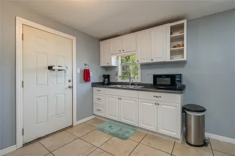 40 Blackjack Avenue Frostproof FL 33843