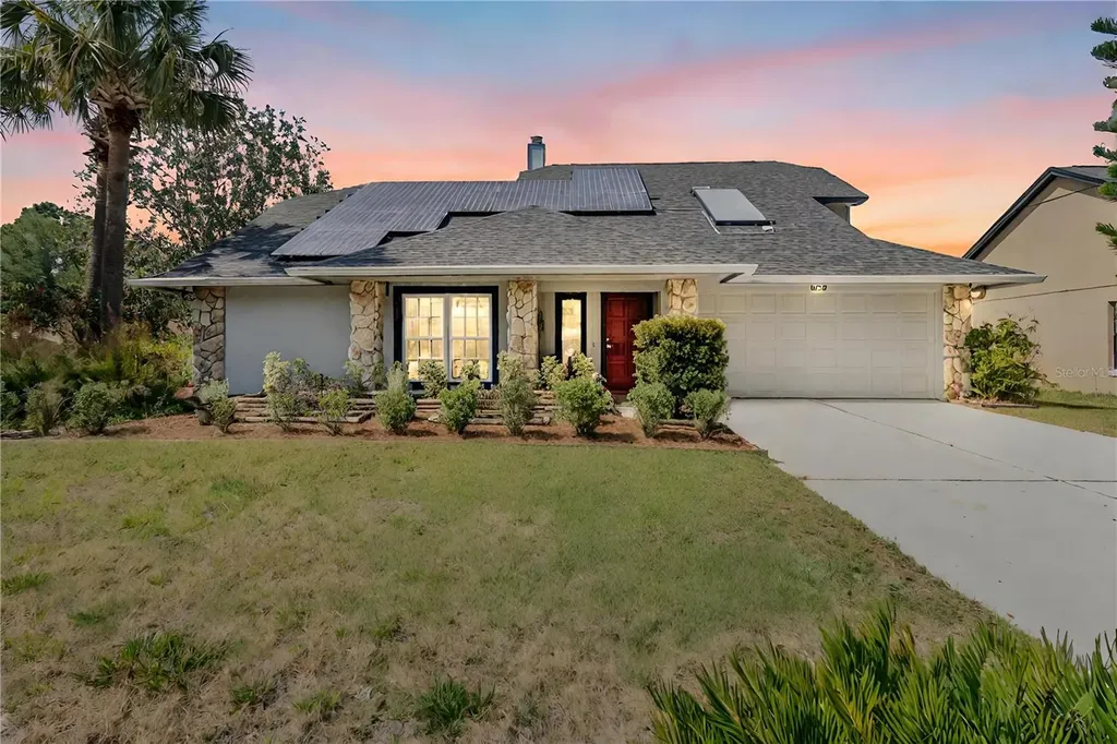 1030 Mckinnon Avenue Oviedo FL 32765
