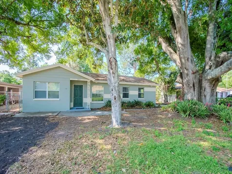 3910 W Rogers Avenue Tampa FL 33611