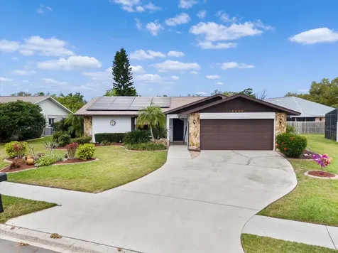 8220 Cypress Lake Drive Sarasota FL 34243