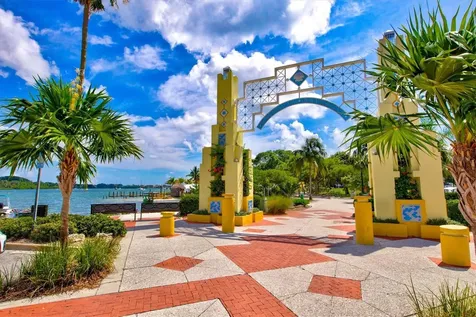 Sarasota FL 34237