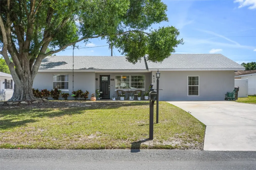 412 Shoal Lane Winter Haven FL 33884