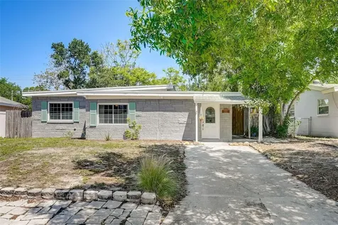 5257 44th Avenue N St Petersburg FL 33709