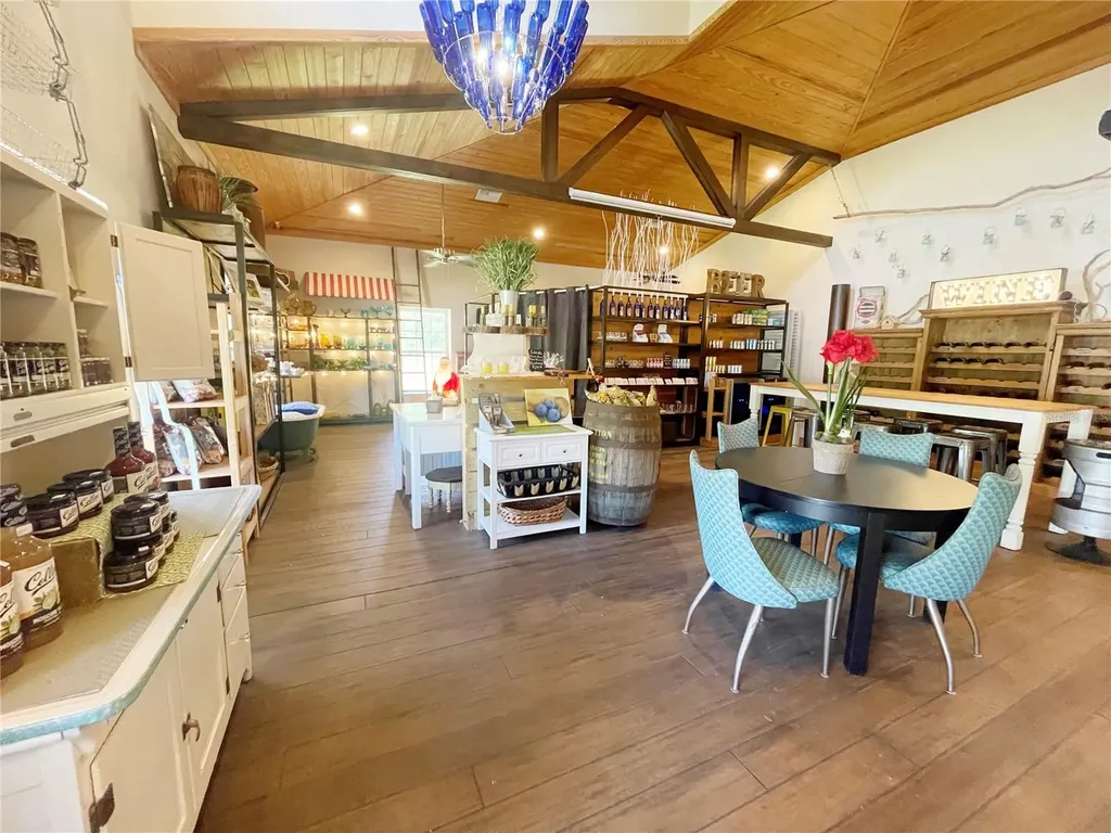 21848 S County Road 325 Hawthorne FL 32640