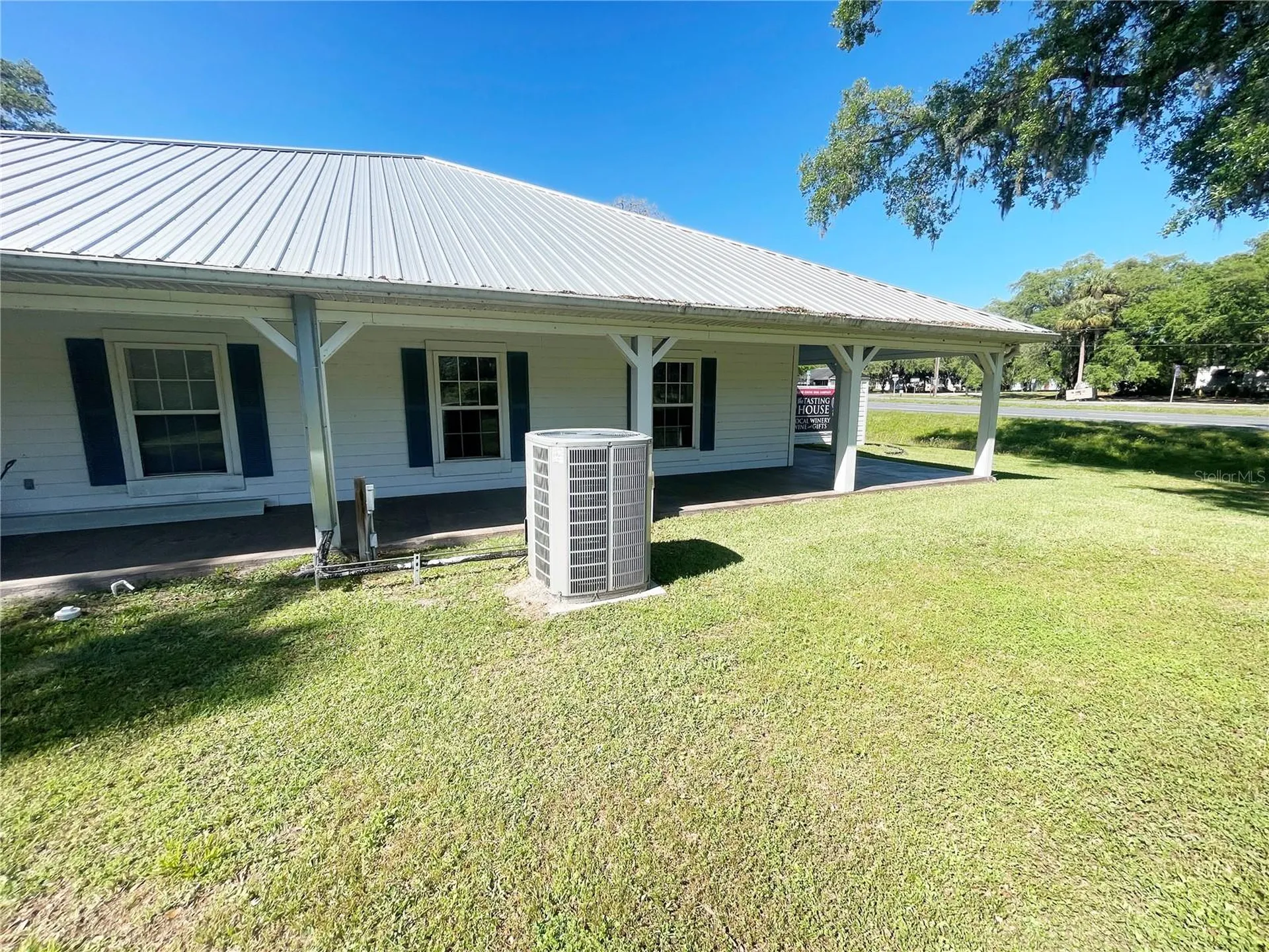 21848 S County Road 325 Hawthorne FL 32640