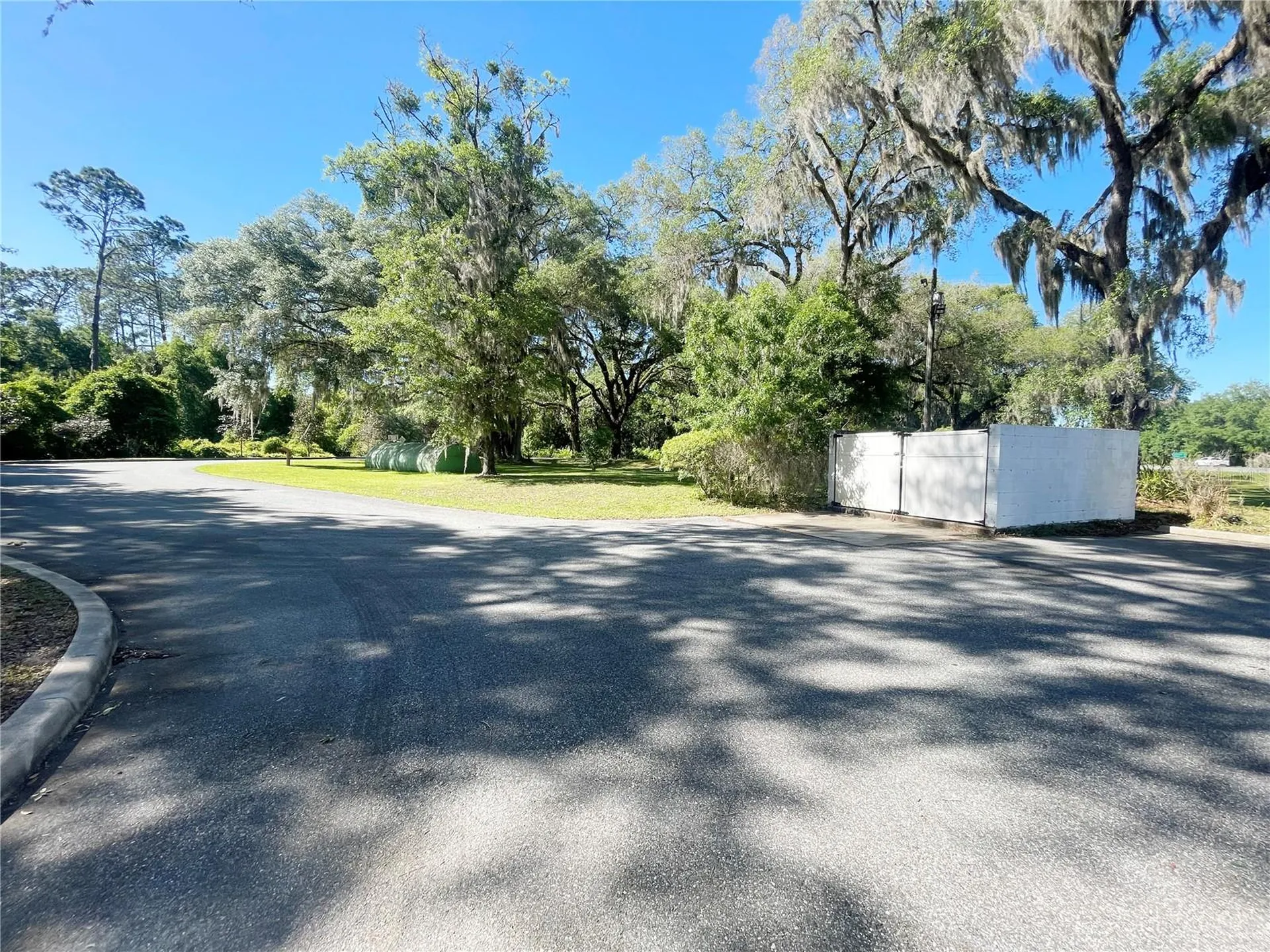 21848 S County Road 325 Hawthorne FL 32640