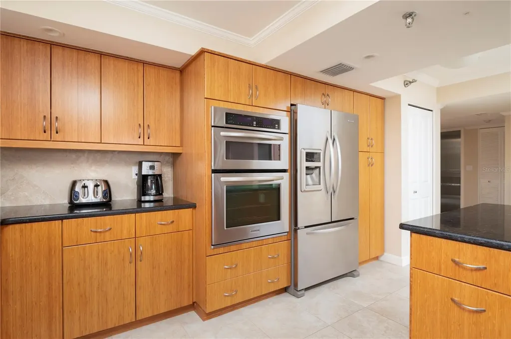 2675 Gulf Of Mexico Drive Longboat Key FL 34228