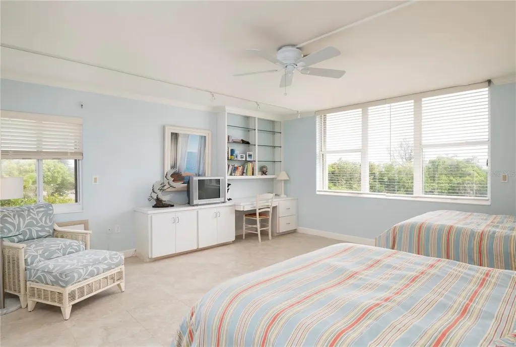 2675 Gulf Of Mexico Drive Longboat Key FL 34228
