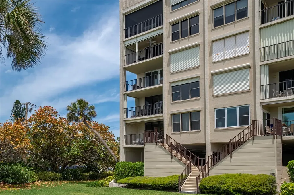 2675 Gulf Of Mexico Drive Longboat Key FL 34228
