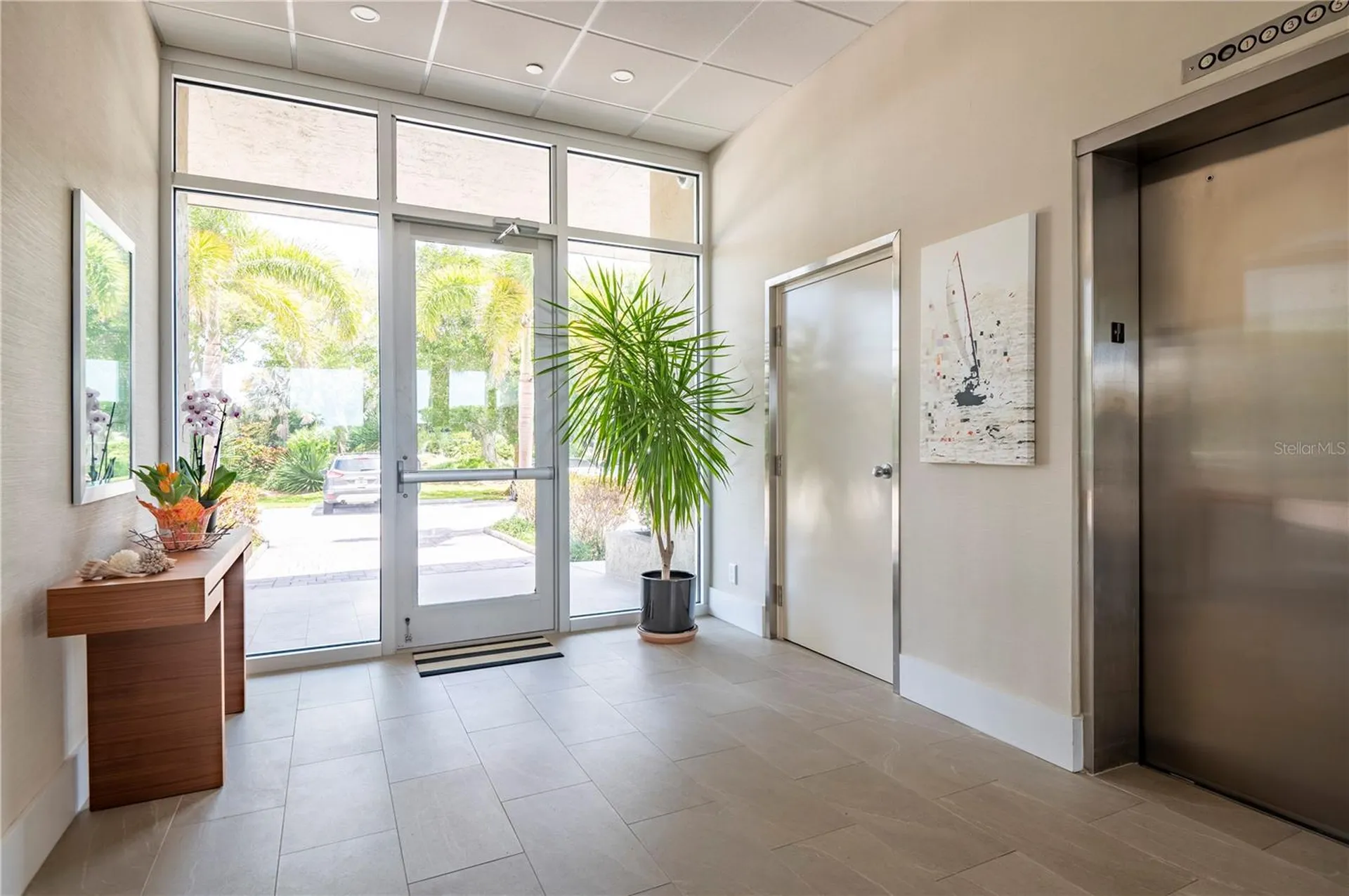 2675 Gulf Of Mexico Drive Longboat Key FL 34228