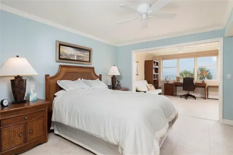 2675 Gulf Of Mexico Drive Longboat Key FL 34228