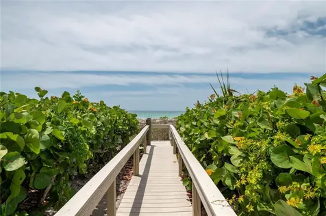 2675 Gulf Of Mexico Drive Longboat Key FL 34228