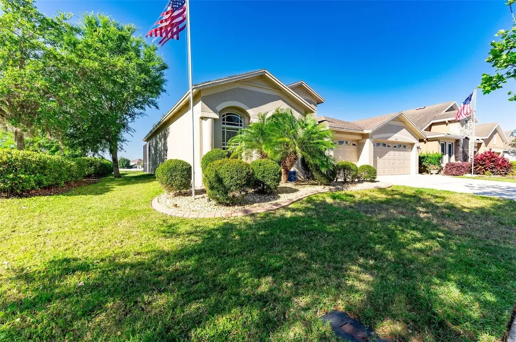 6956 Runner Oak Drive Wesley Chapel FL 33545