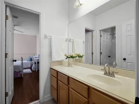 9828 Cypress Pine Street Orlando FL 32827