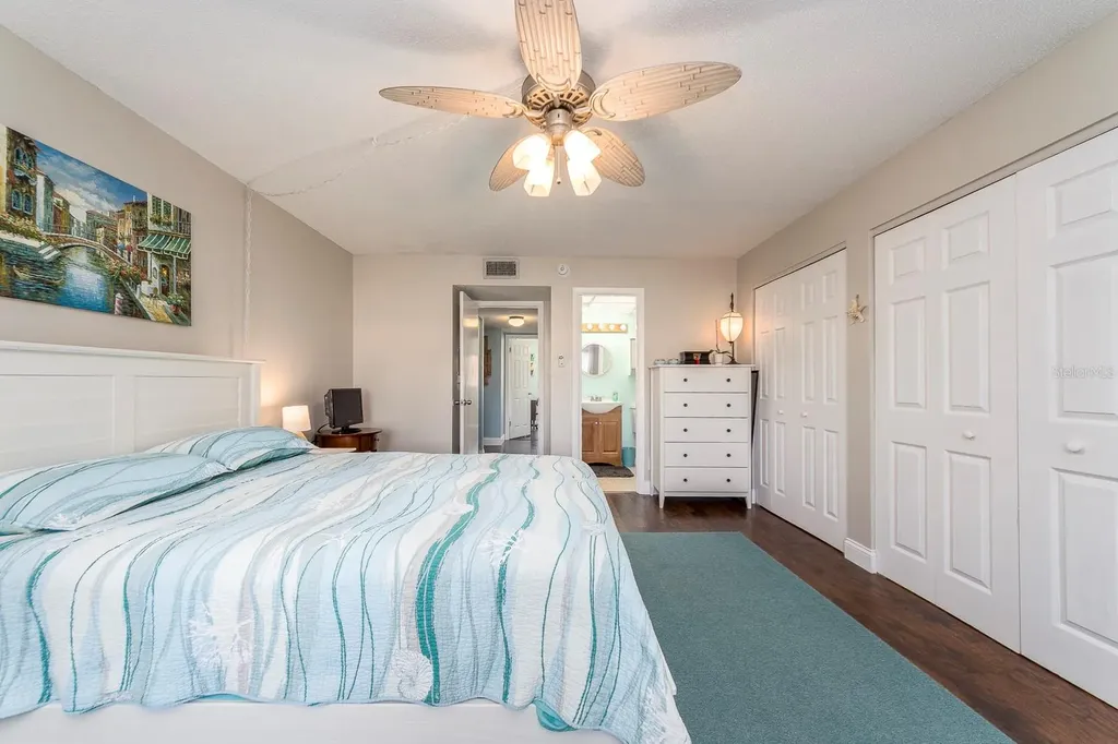 9543 86th Avenue Seminole FL 33777