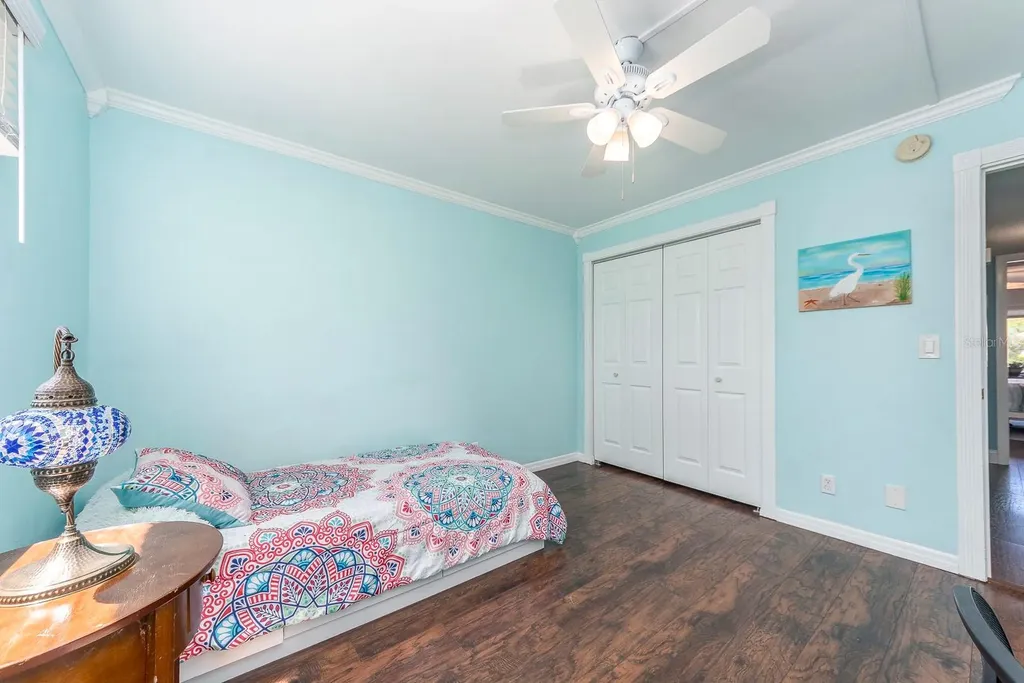 9543 86th Avenue Seminole FL 33777