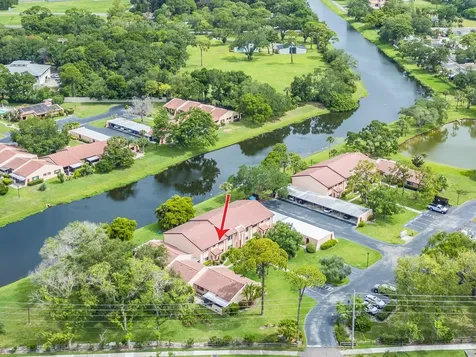 9543 86th Avenue Seminole FL 33777