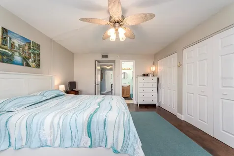 9543 86th Avenue Seminole FL 33777