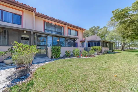 9543 86th Avenue Seminole FL 33777