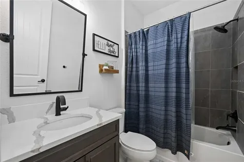 9222 Isabella Circle Parrish FL 34219