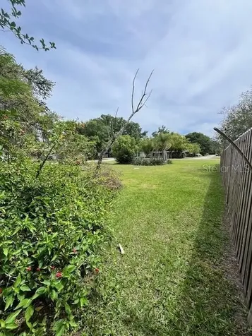 4741 18th Street Zephyrhills FL 33542