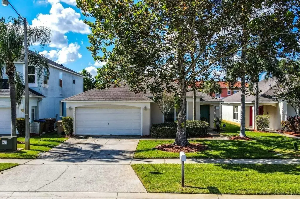 1023 Lake Berkley Drive Kissimmee FL 34746