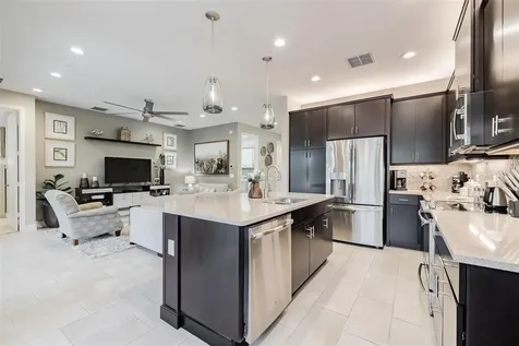 4804 Grand Banks Drive Wimauma FL 33598