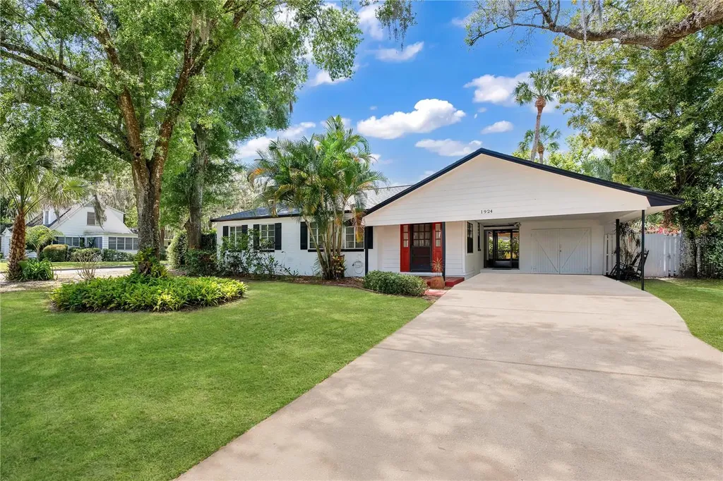 1924 S Palmetto Avenue Sanford FL 32771