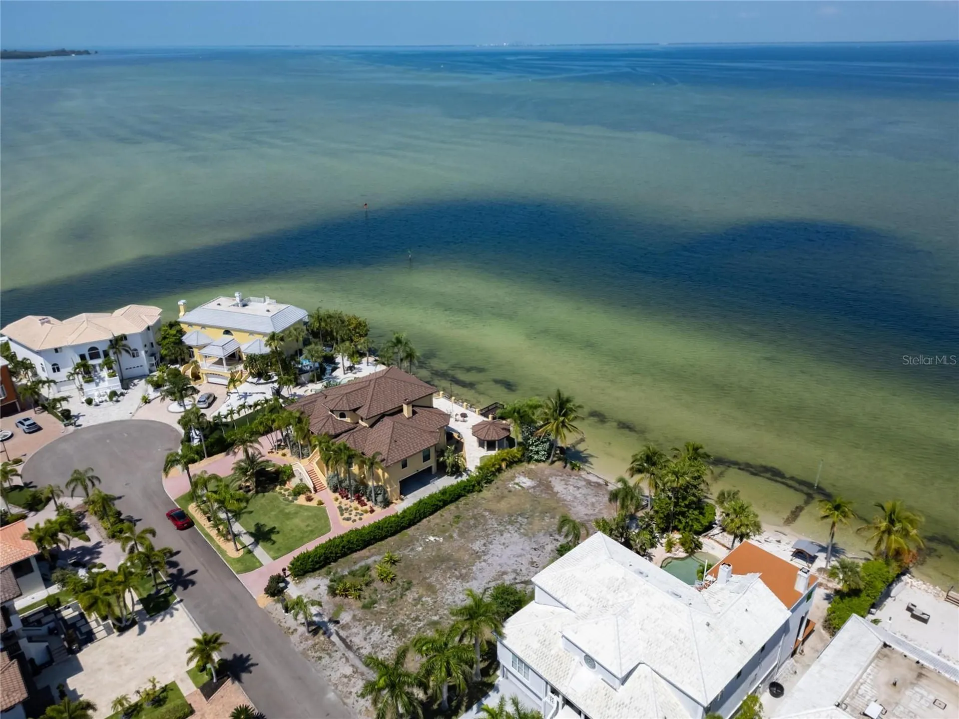 1013 Symphony Isles Boulevard Apollo Beach FL 33572