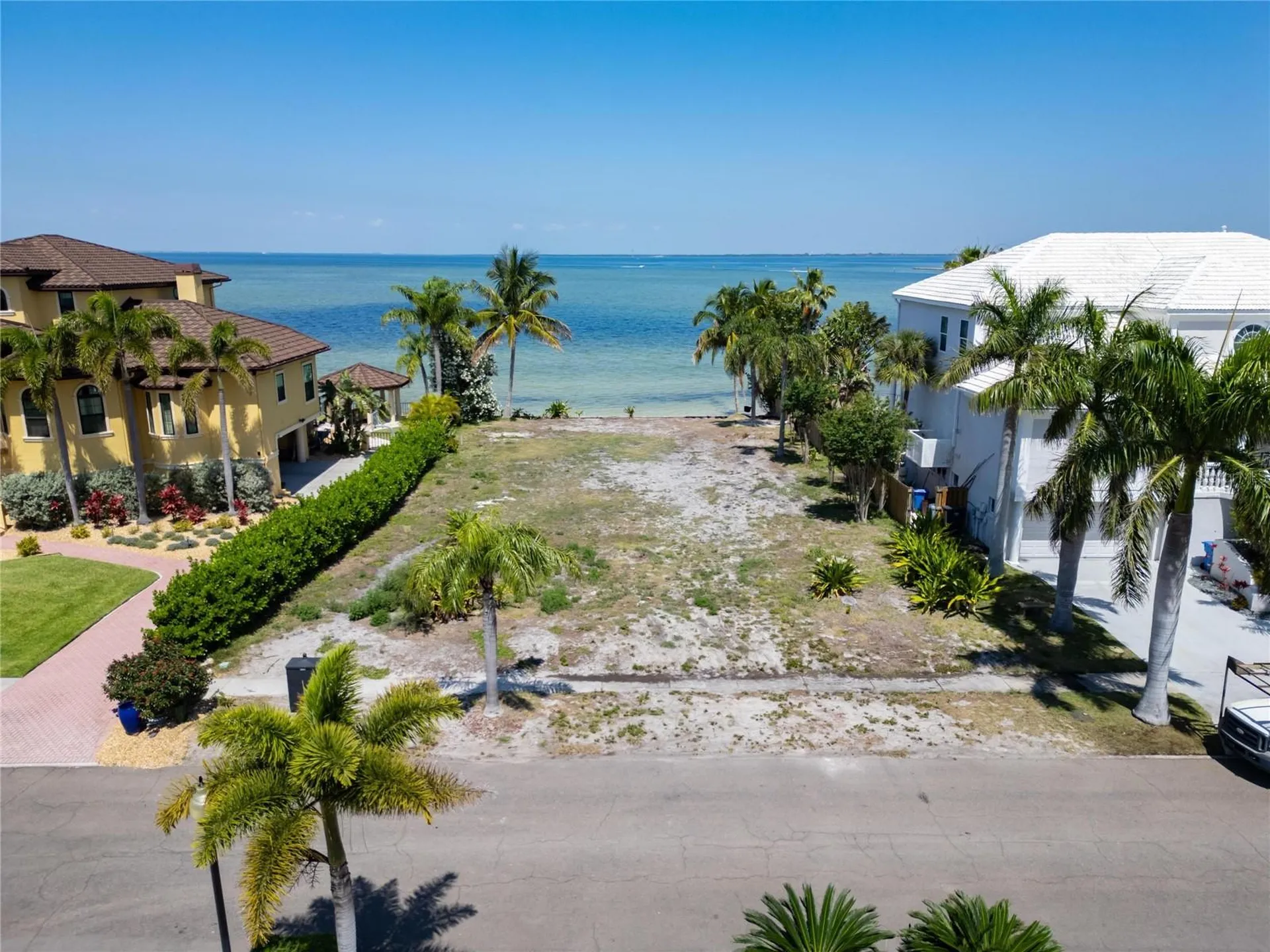 1013 Symphony Isles Boulevard Apollo Beach FL 33572