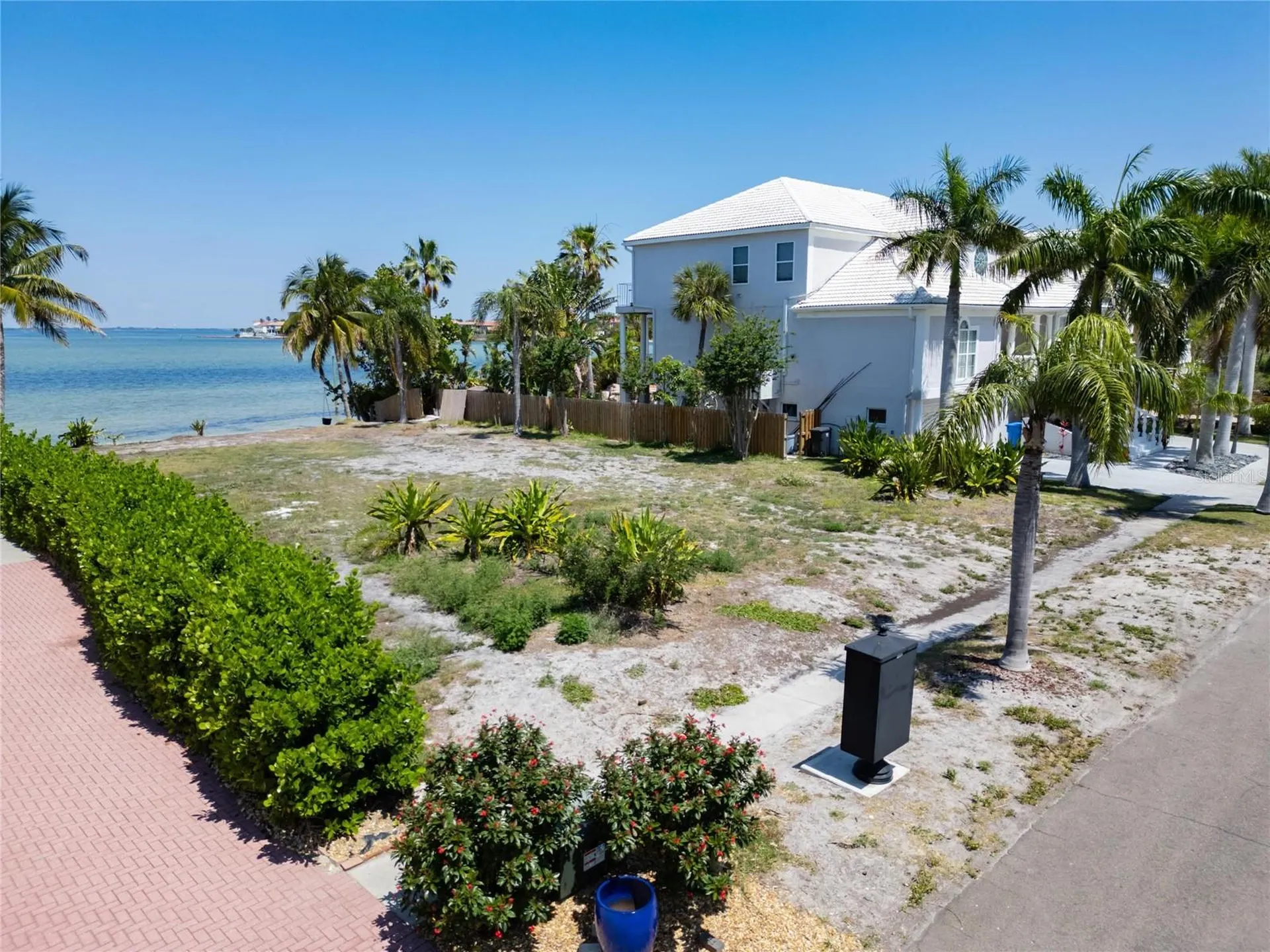 1013 Symphony Isles Boulevard Apollo Beach FL 33572