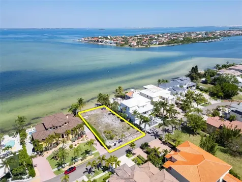 1013 Symphony Isles Boulevard Apollo Beach FL 33572