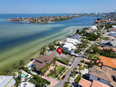 1013 Symphony Isles Boulevard Apollo Beach FL 33572