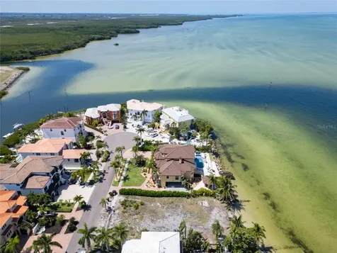 1013 Symphony Isles Boulevard Apollo Beach FL 33572