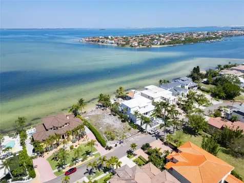 1013 Symphony Isles Boulevard Apollo Beach FL 33572