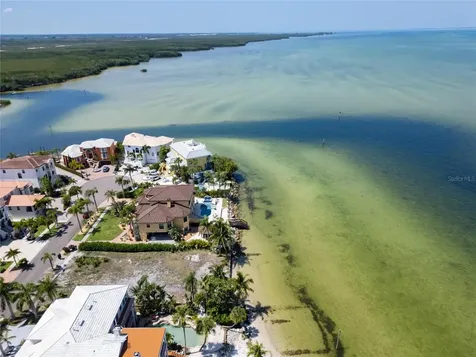 1013 Symphony Isles Boulevard Apollo Beach FL 33572