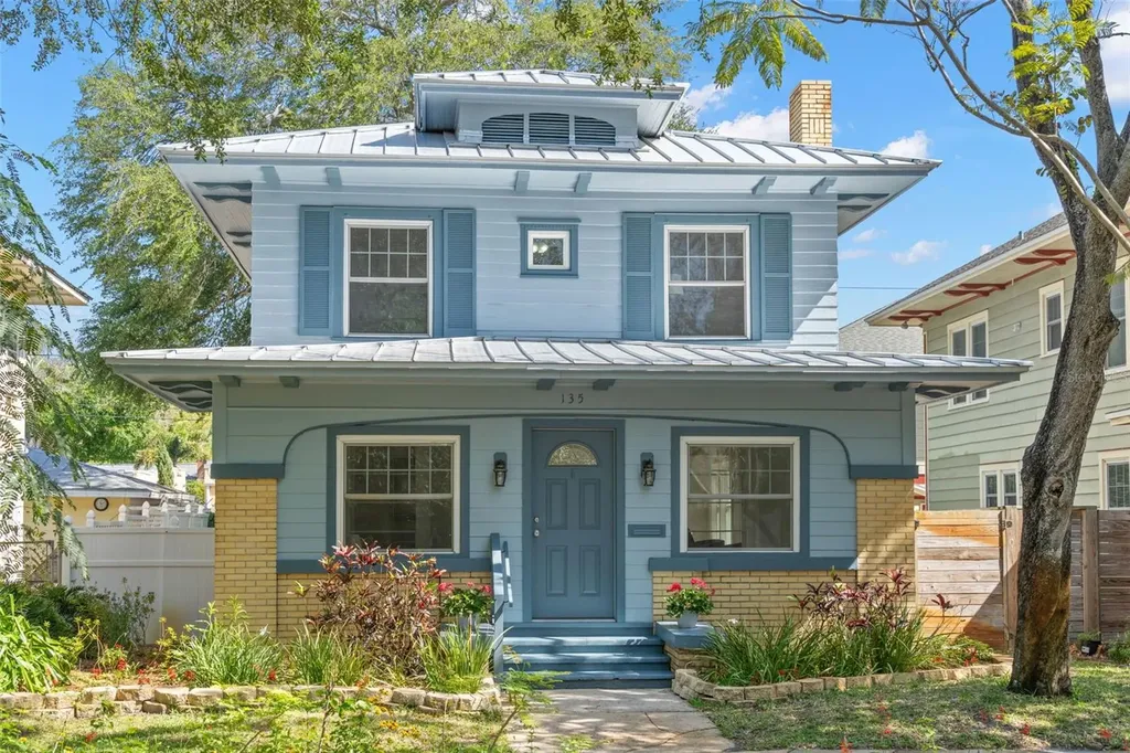135 18th Avenue NE St Petersburg FL 33704