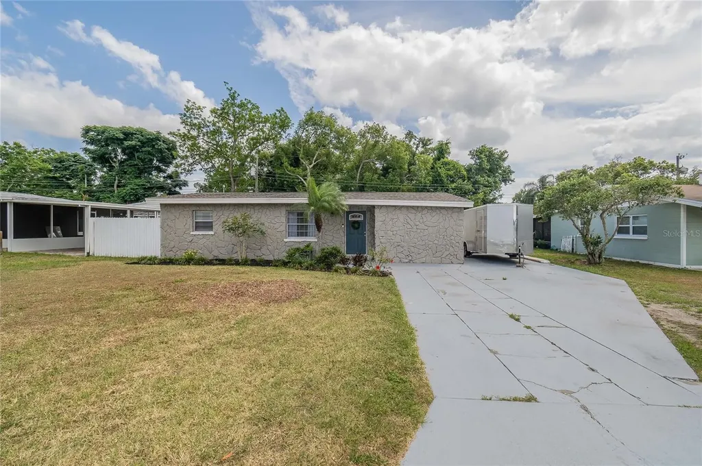 512 Garden Drive N Lakeland FL 33813