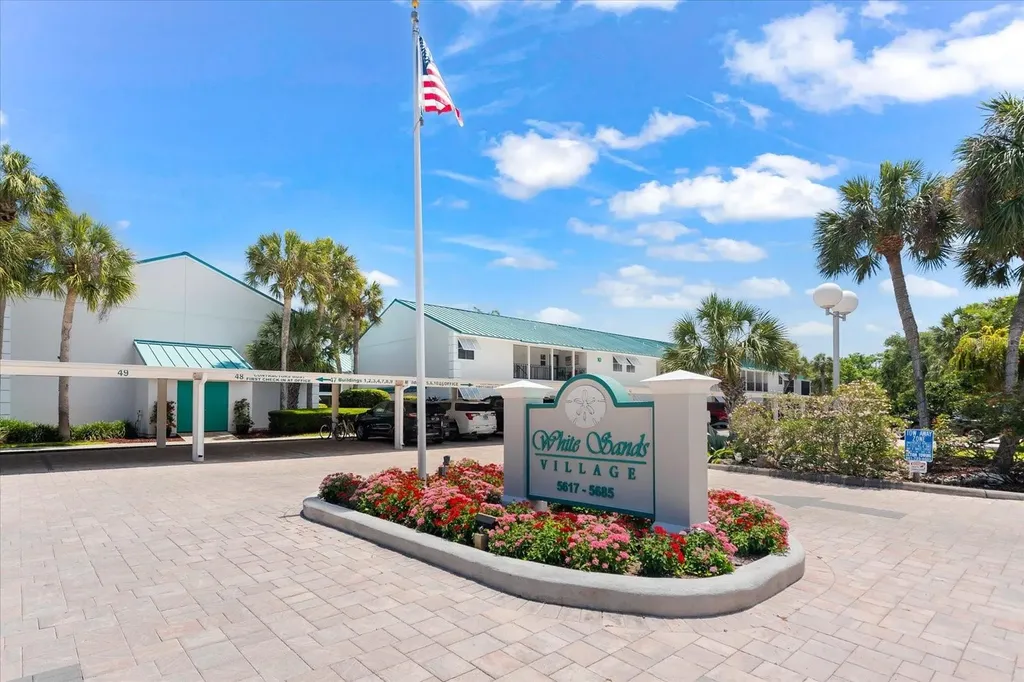 5641 Midnight Pass Road Sarasota FL 34242