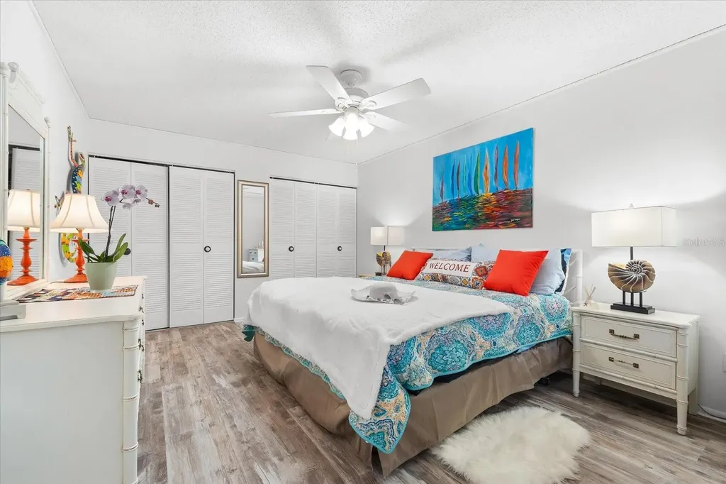 5641 Midnight Pass Road Sarasota FL 34242