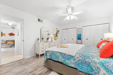 5641 Midnight Pass Road Sarasota FL 34242
